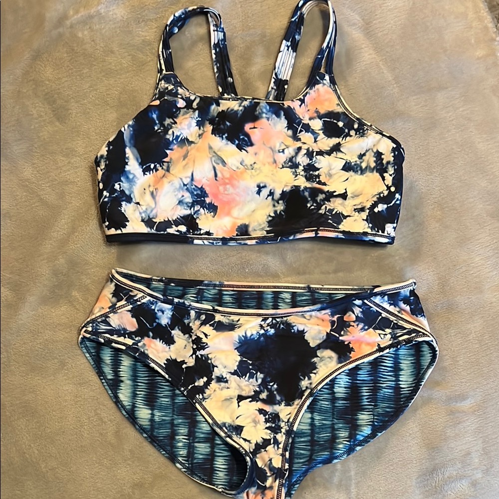 Athleta girls reversible, bathing suit